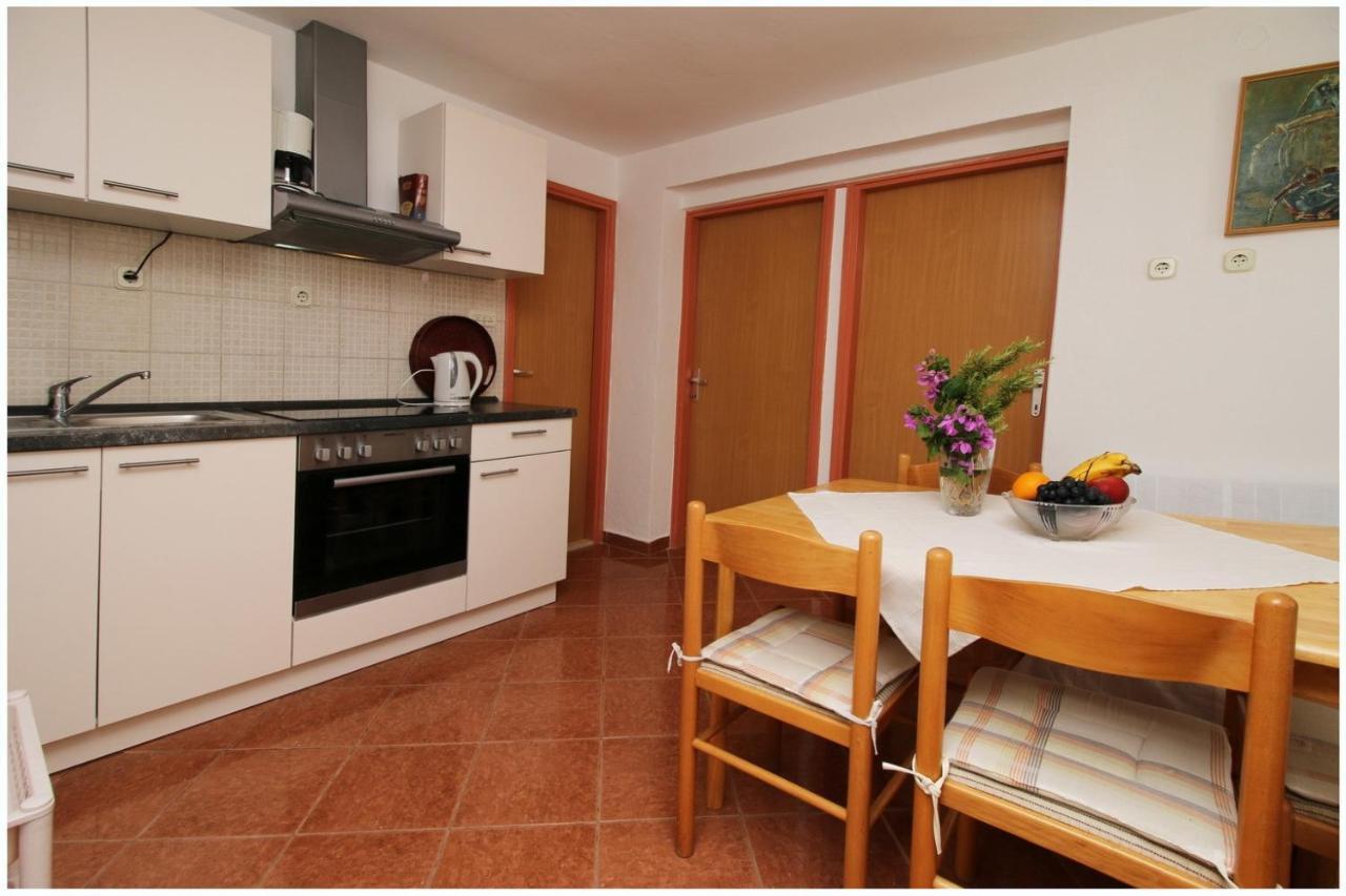 Apartments Elvi - Amazing Position & Parking Primošten Exterior foto