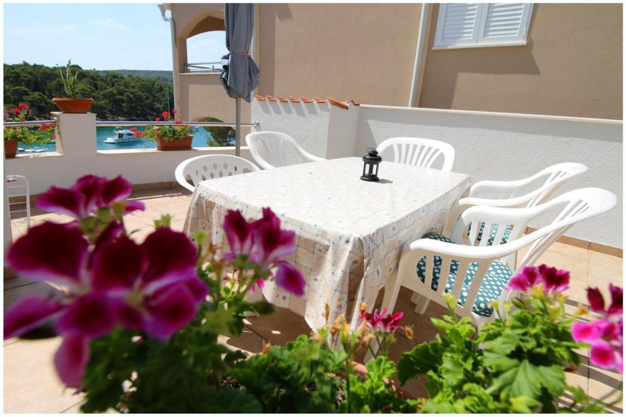 Apartments Elvi - Amazing Position & Parking Primošten Exterior foto